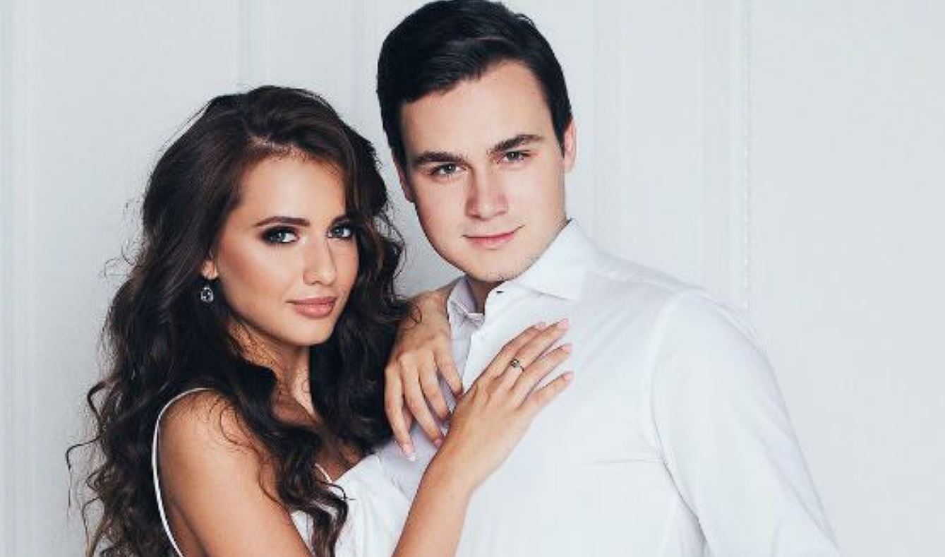 Николай Соболев и его девушка Полина Чистякова